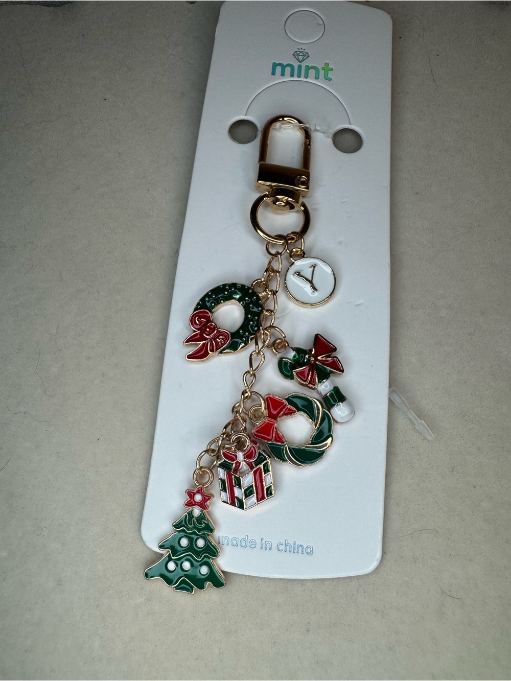 New MINT Gold-Tone Green & Red Christmas Charm Keychain bag charm